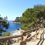 Escapade A Balcon Verdoyant Et A Deux Pas *
