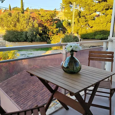 Appartement Escapade à Balcon Verdoyant Et à Deux Pas *