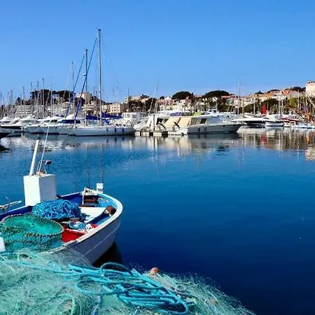 Studio Climatise A Bandol Port & Plage Бандоль