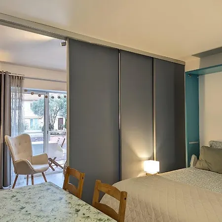Appartement Escapade à Balcon Verdoyant Et à Deux Pas *